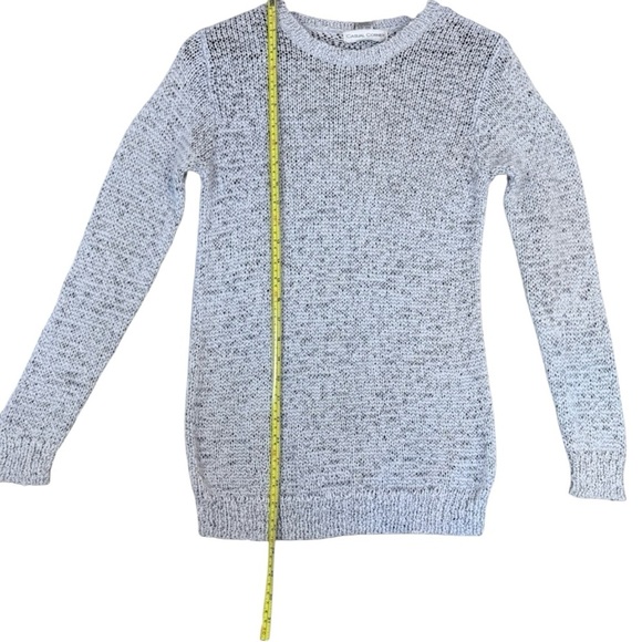 Casual Corner Gray Textured Knit Long Sleeve Pullover - Picture 10 of 11